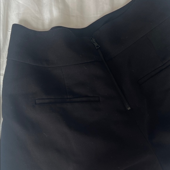 Alice + Olivia Black High Waist Shorts - Picture 4 of 4